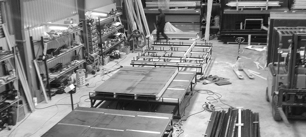 Et billede fra Moduo fabrikken set oppefra - Her har vi focus på design, kvalitet og godt håndværk